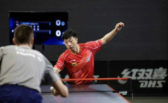 他带着简单 他带着简单