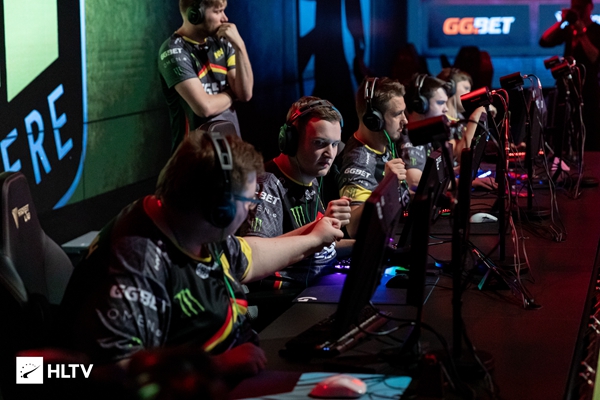 知性风格著 知性风格著